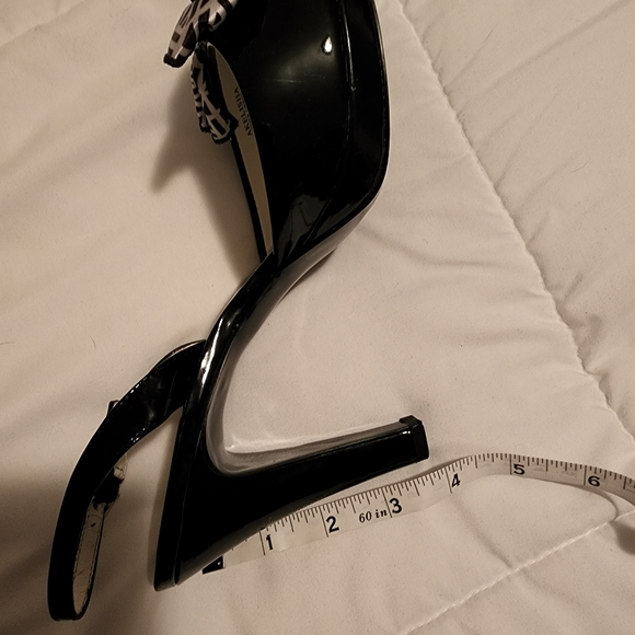 Anne Klein Open Toe - Picture 2 of 4
